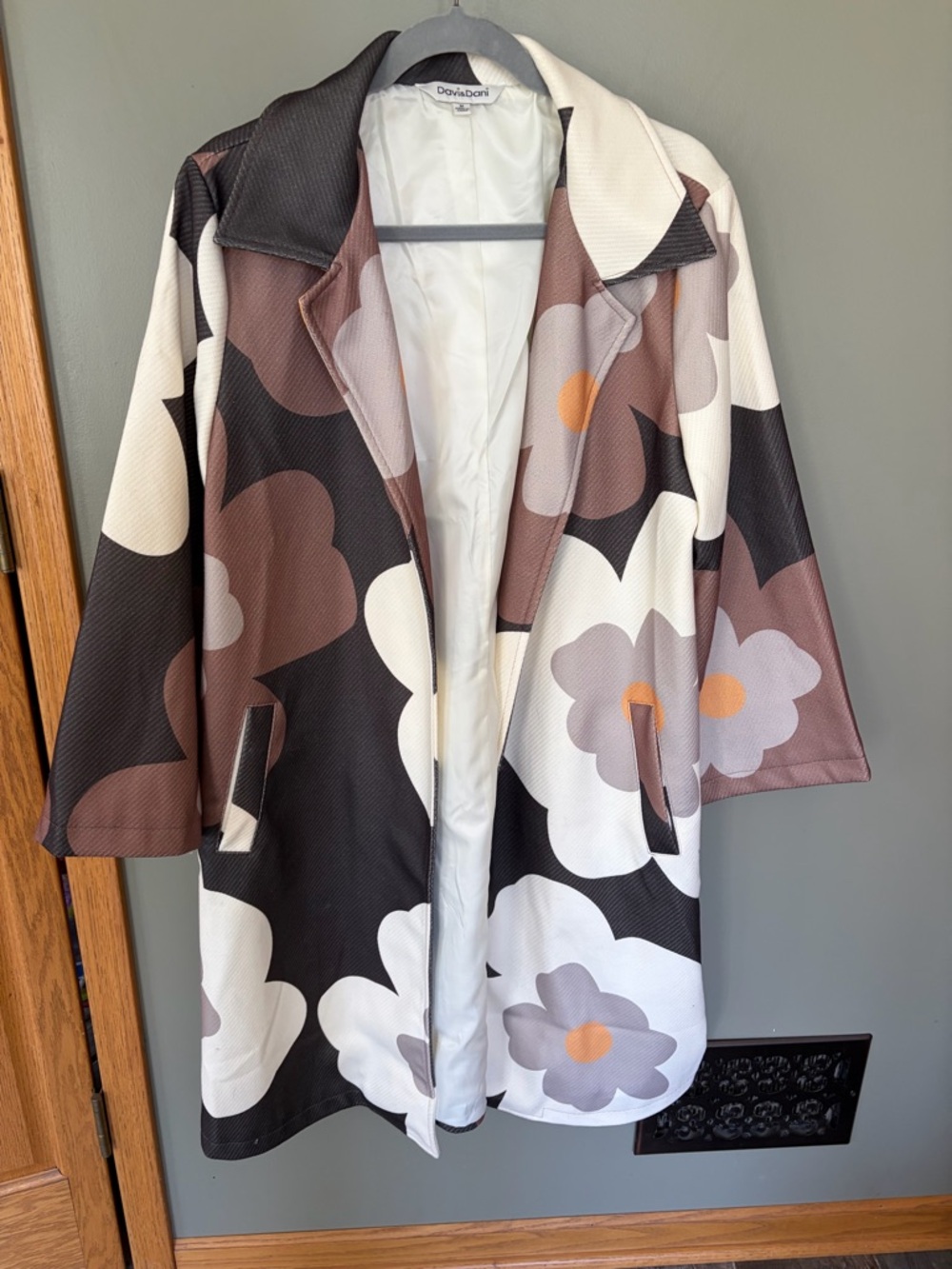 DAVI & DANI Floral Print Coat in Beige, White & Brown Size M - Picture 4 of 7